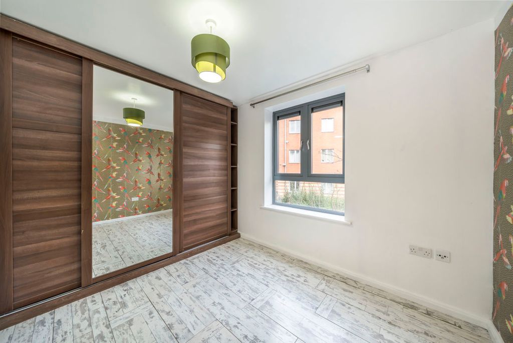 Property photo 3 of 5