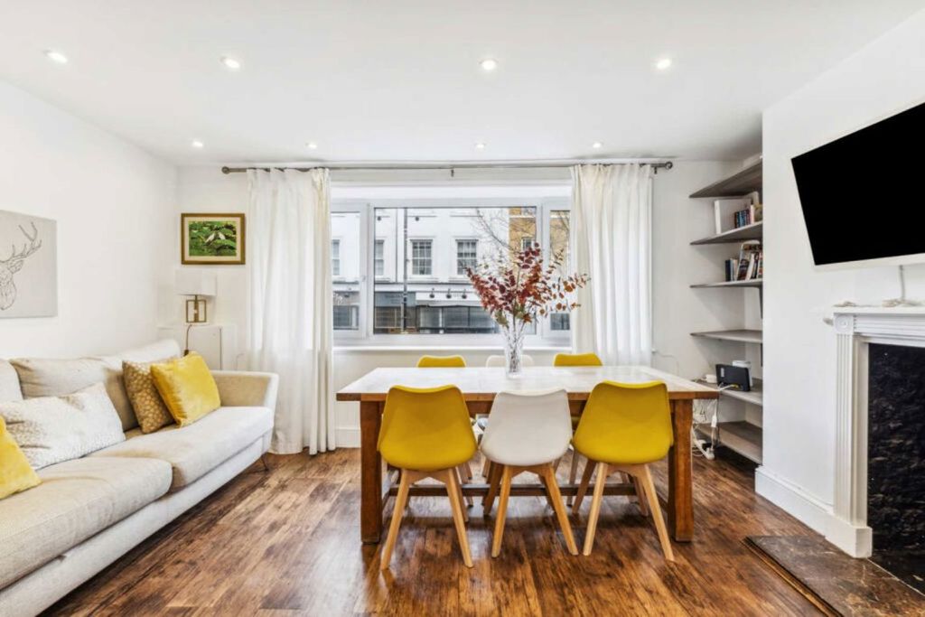 Property photo 2 of 6