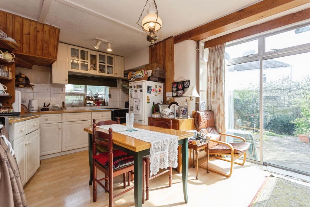 Property photo 3 of 15