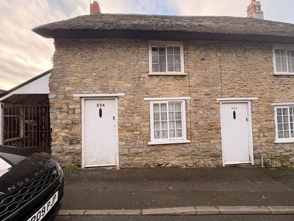 Property photo 1 of 14 Front (Exterior)