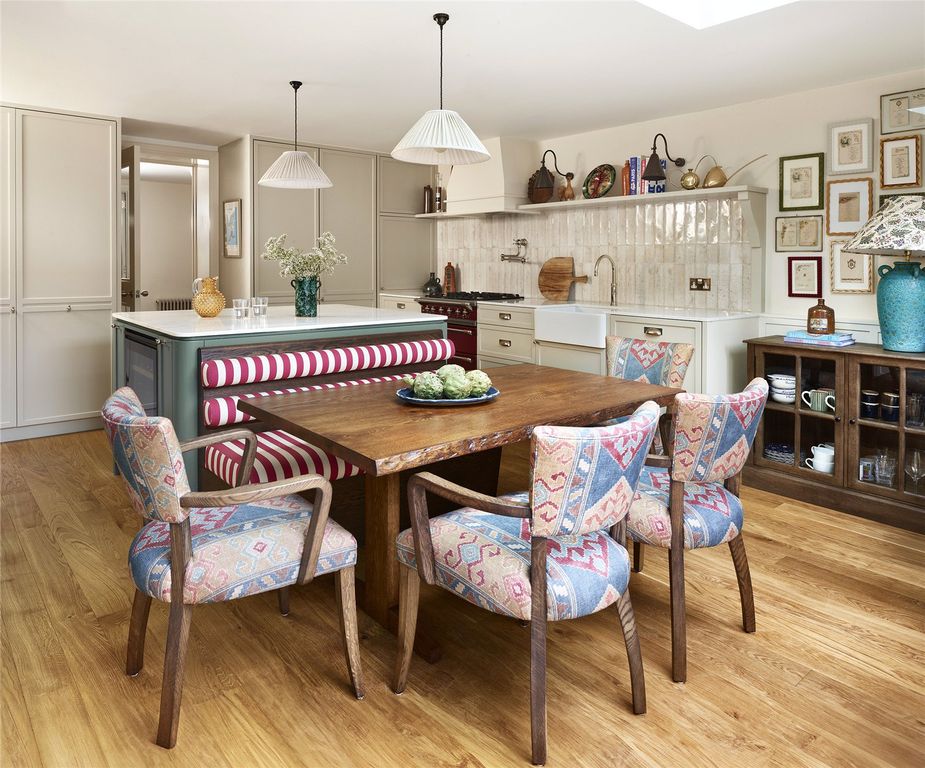 Property photo 3 of 13 Kitchen