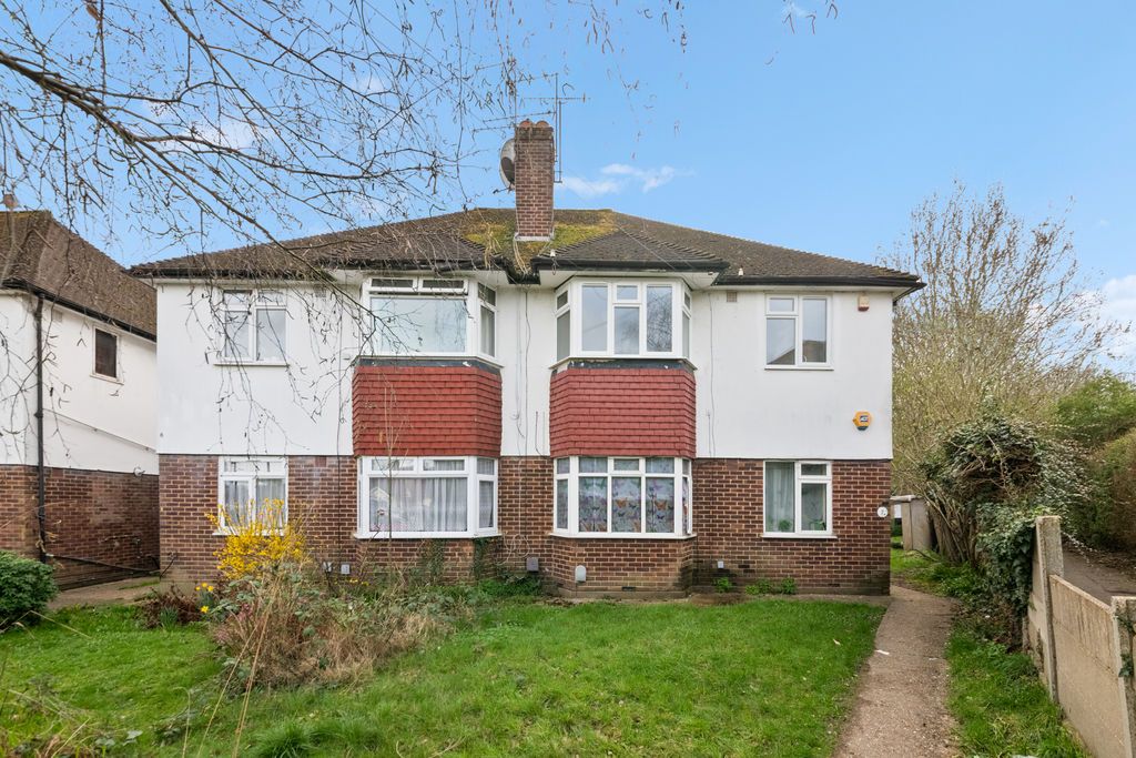 Property photo 1 of 12 Photo 12