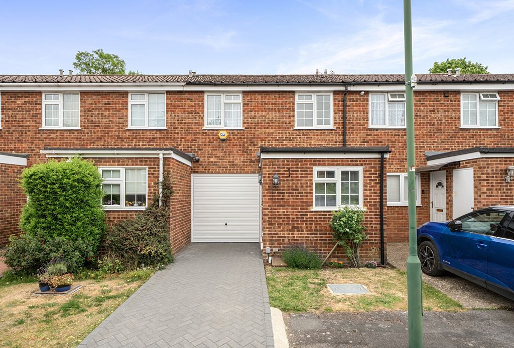 Property photo 1 of 11 1-6A1A402Bbe351-1...