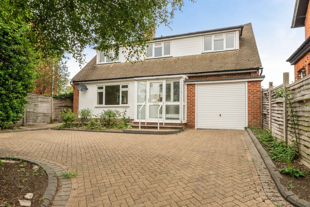 Property photo 1 of 12