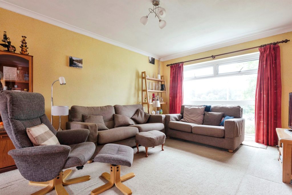 Property photo 2 of 17