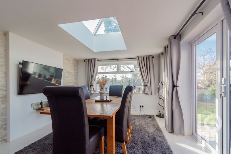 Property photo 1 of 13 Photo 12