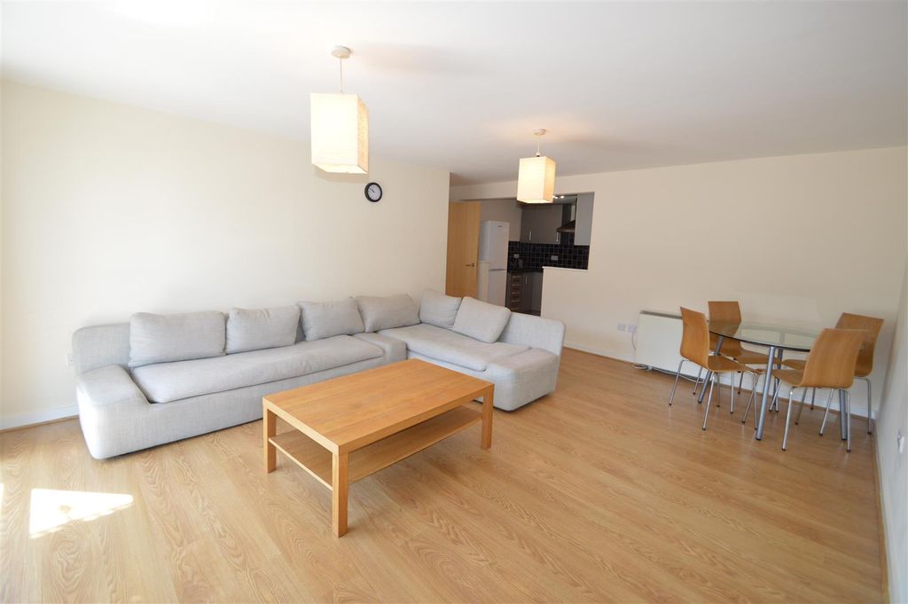 Property photo 2 of 6