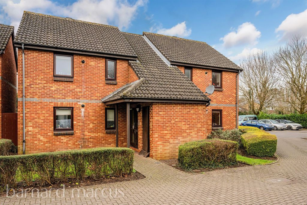 Property photo 1 of 9