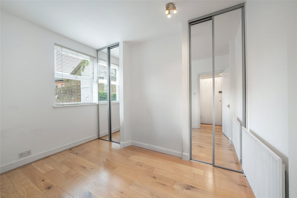 Property photo 3 of 9 Picture No. 14