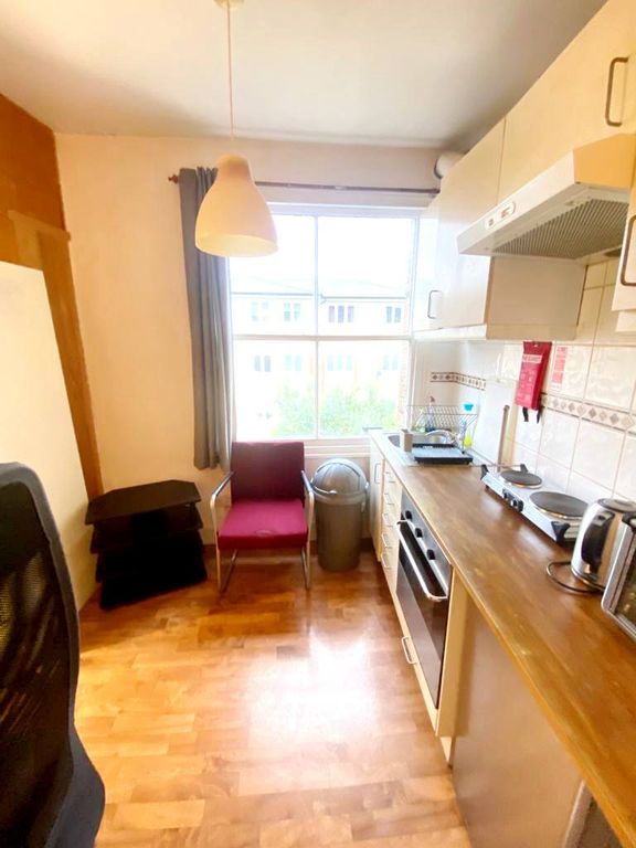 Property photo 2 of 9 Gallery