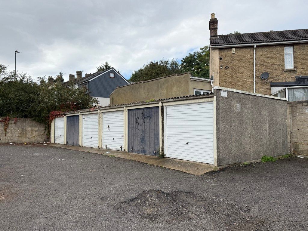 Property photo 3 of 6 Block Of Six Garages In Larger Compound