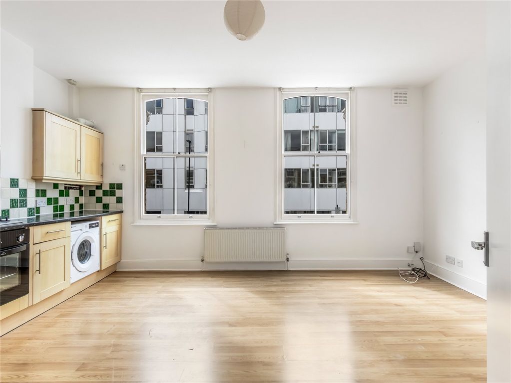Property photo 2 of 17 Picture No. 08