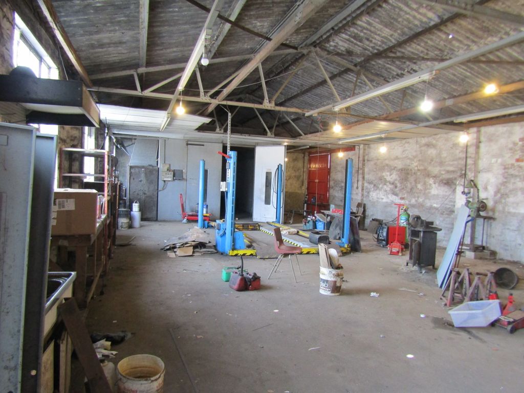Property photo 1 of 4 Internal