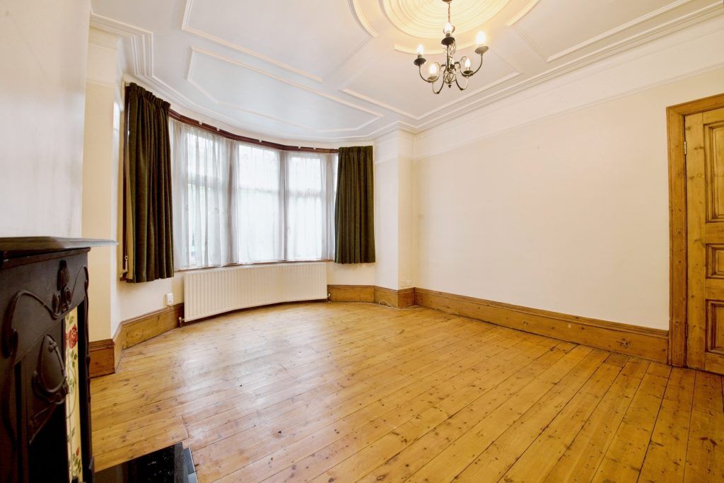 Property photo 3 of 30