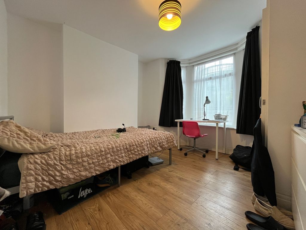 Property photo 3 of 10 92M1