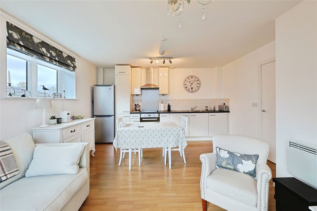 Property photo 2 of 10 Picture No. 09