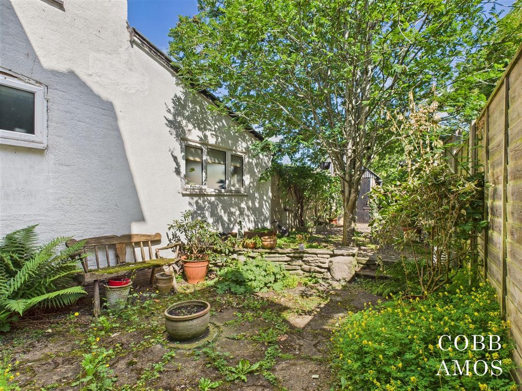 Property photo 2 of 17 Cam02803G0-Pr0197-Still014.Jpg