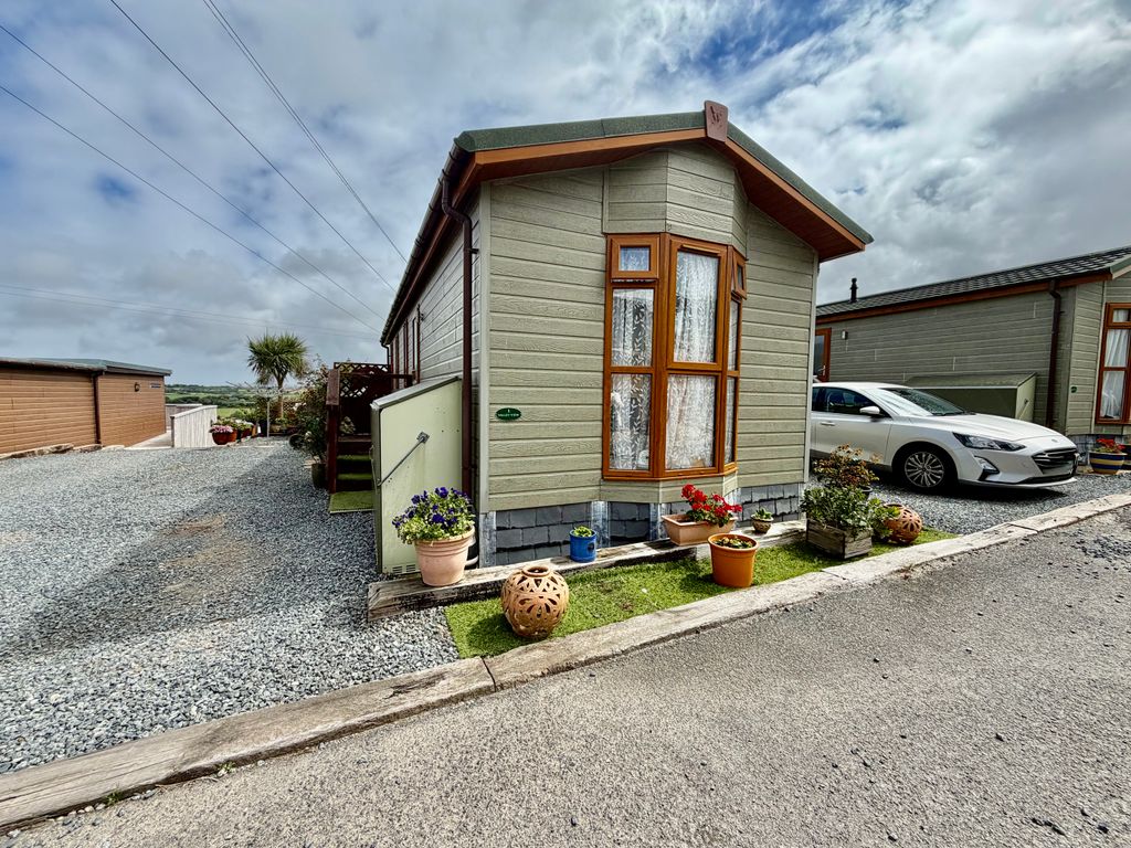 Property photo 2 of 14 Front