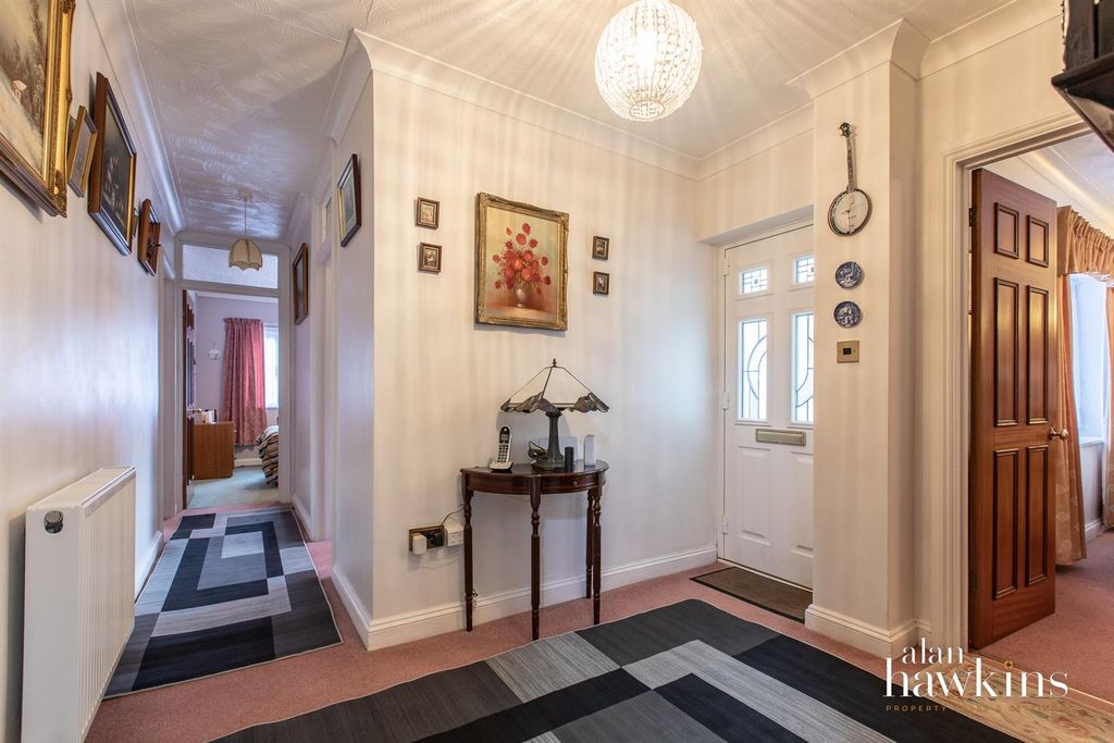 Property photo 3 of 13 3467-16.Jpg