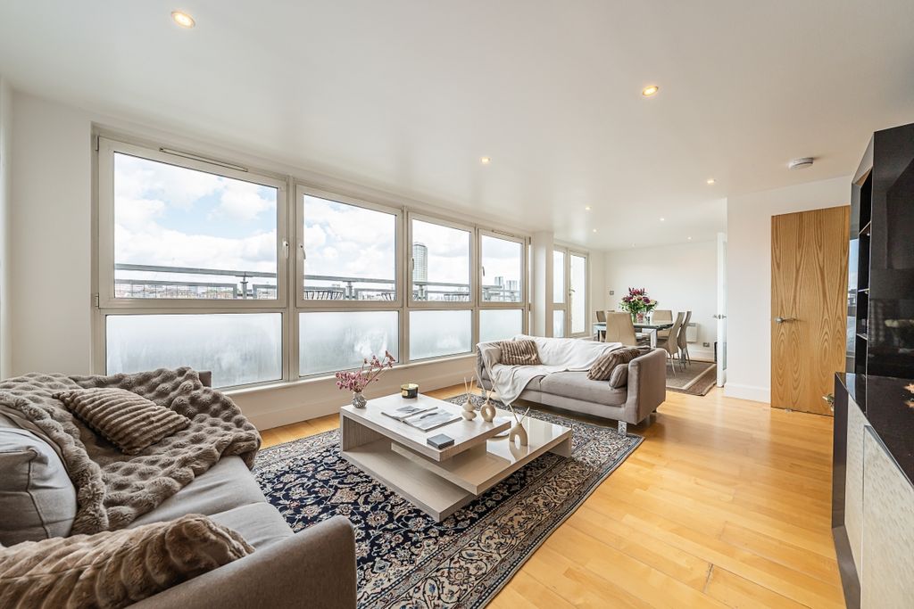 Property photo 1 of 24 72-Pimlico-Apartm...