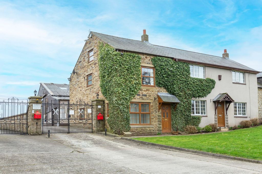 Property photo 1 of 21