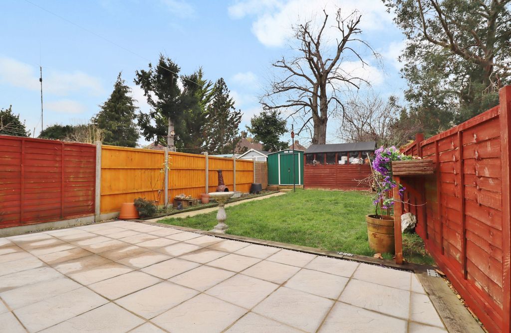 Property photo 2 of 13