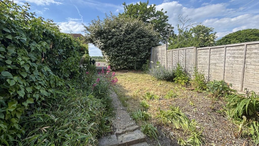 Property photo 3 of 12 36 The Square- New Garden - May 25.Jpg