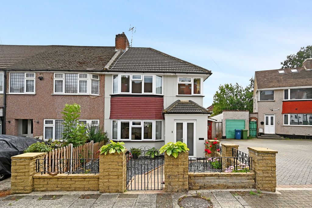 Property photo 1 of 13 8
