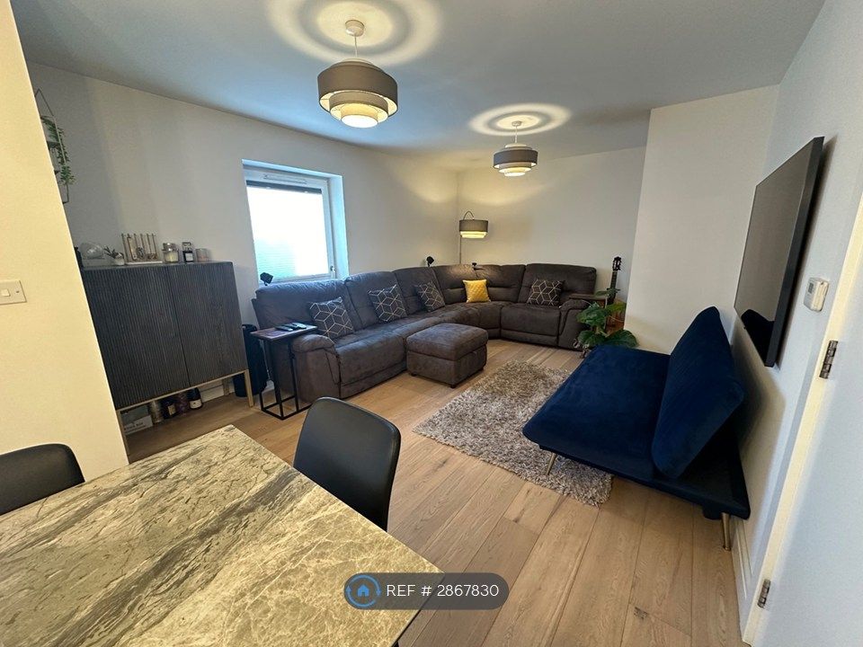 Property photo 2 of 18 Living Room 2