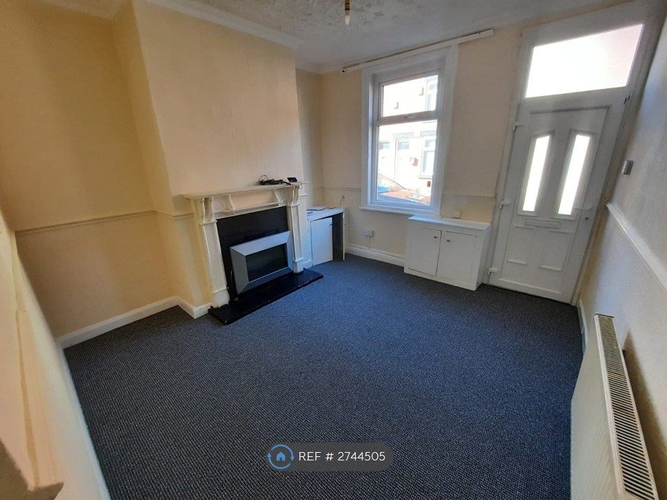 Property photo 2 of 6