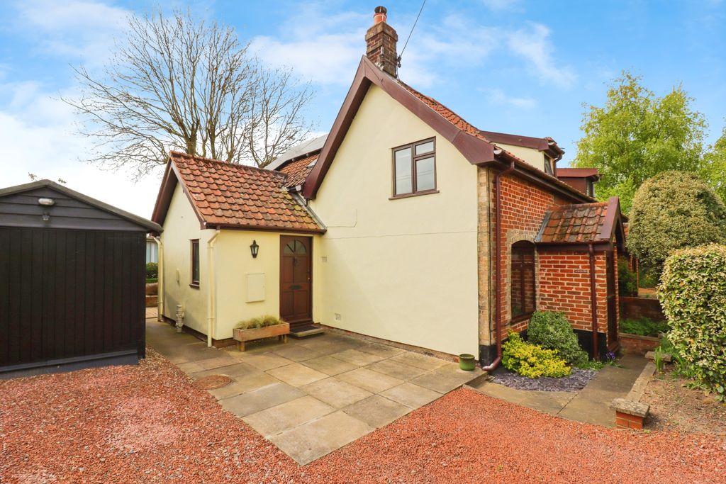 Property photo 2 of 20 Img_9012