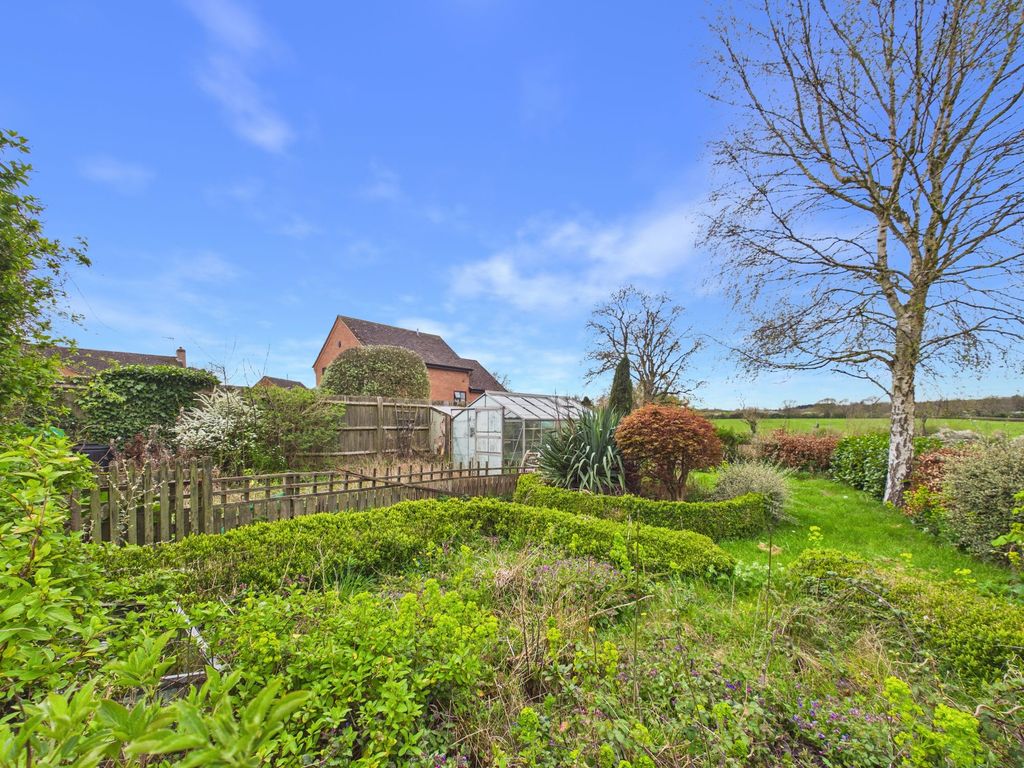 Property photo 3 of 24