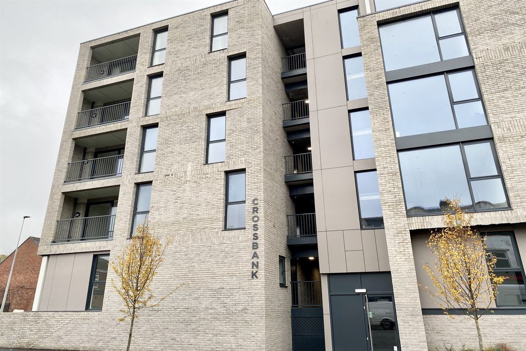 Property photo 1 of 22 (Main)