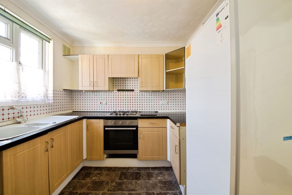 Property photo 2 of 15