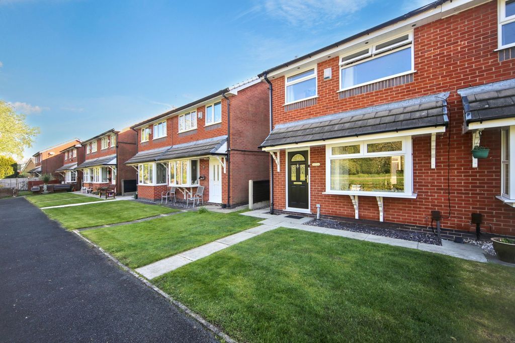 Property photo 1 of 23