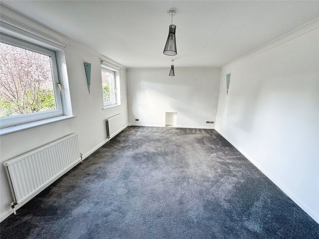 Property photo 3 of 22 Picture No. 20