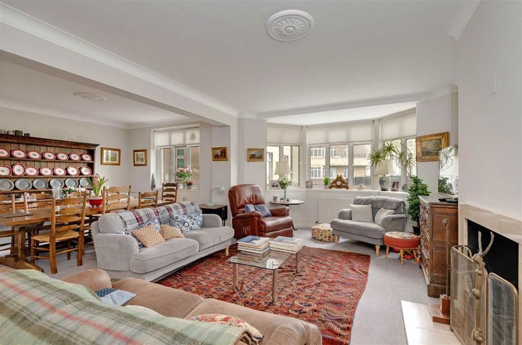 Property photo 2 of 6