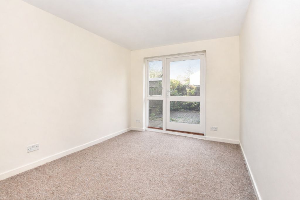 Property photo 3 of 6 Picture No. 07