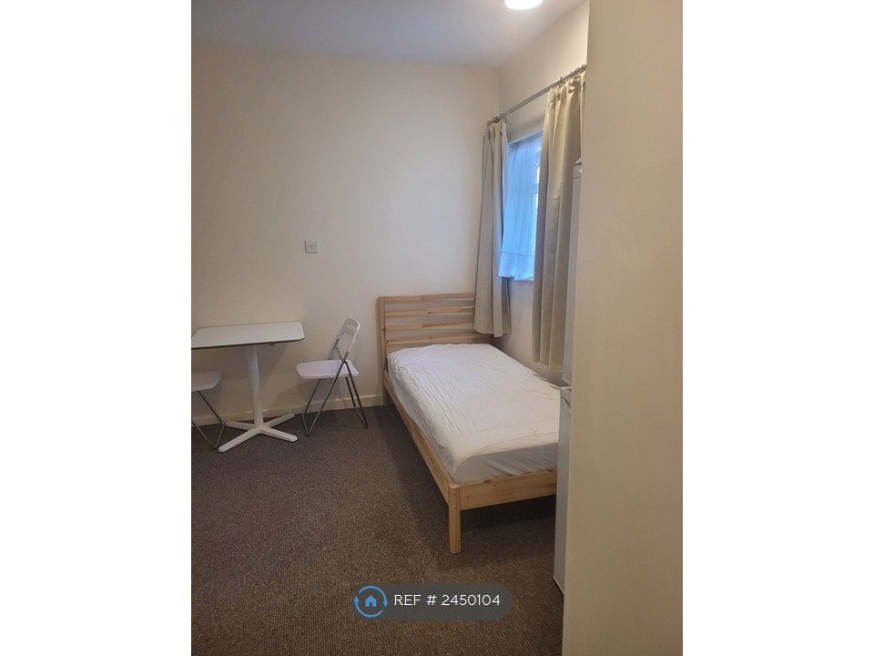 Property photo 1 of 4
