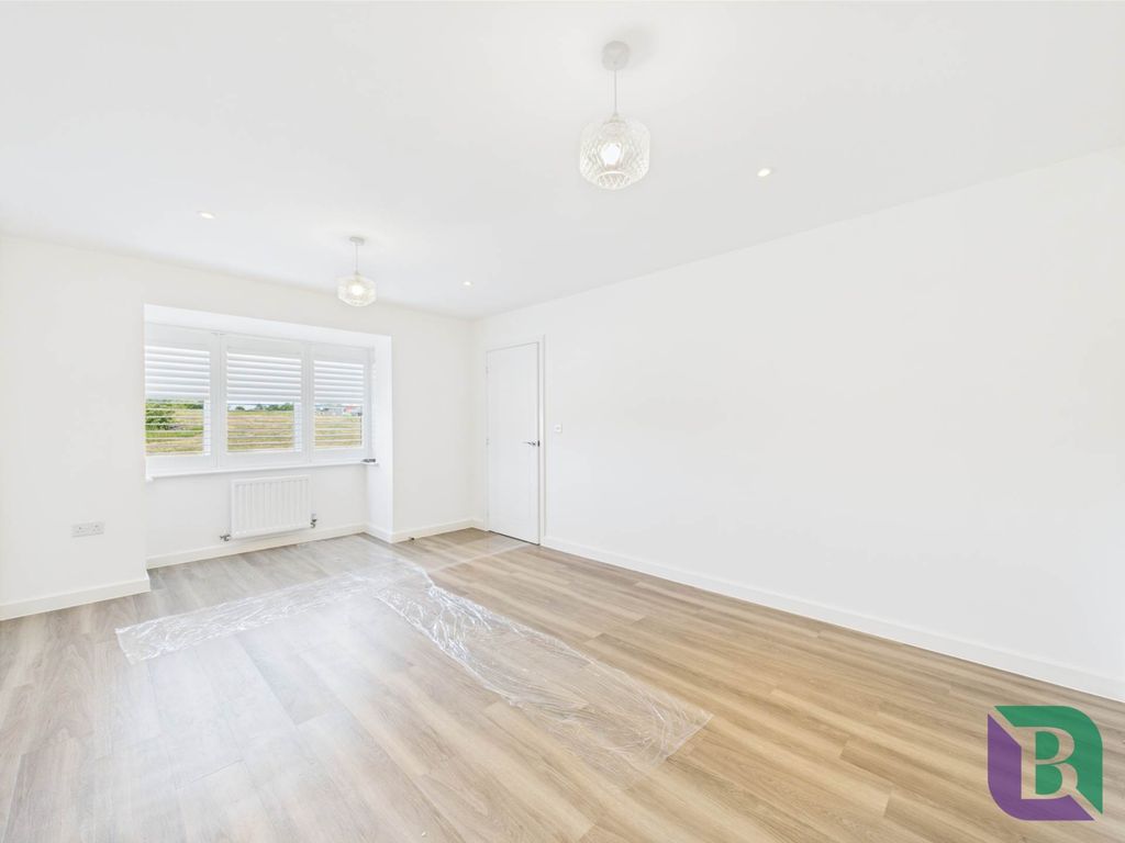 Property photo 2 of 30