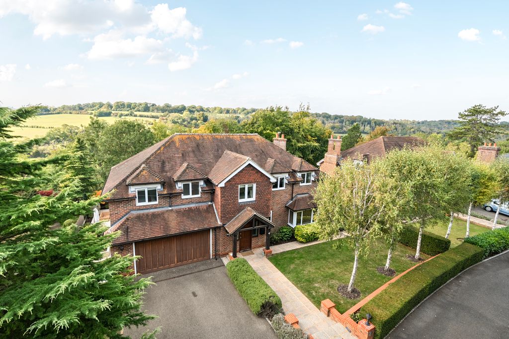 Property photo 1 of 24