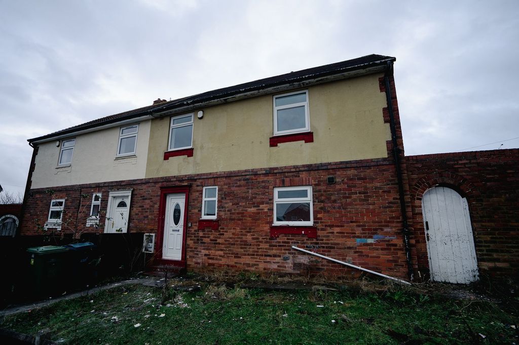 Property photo 1 of 15
