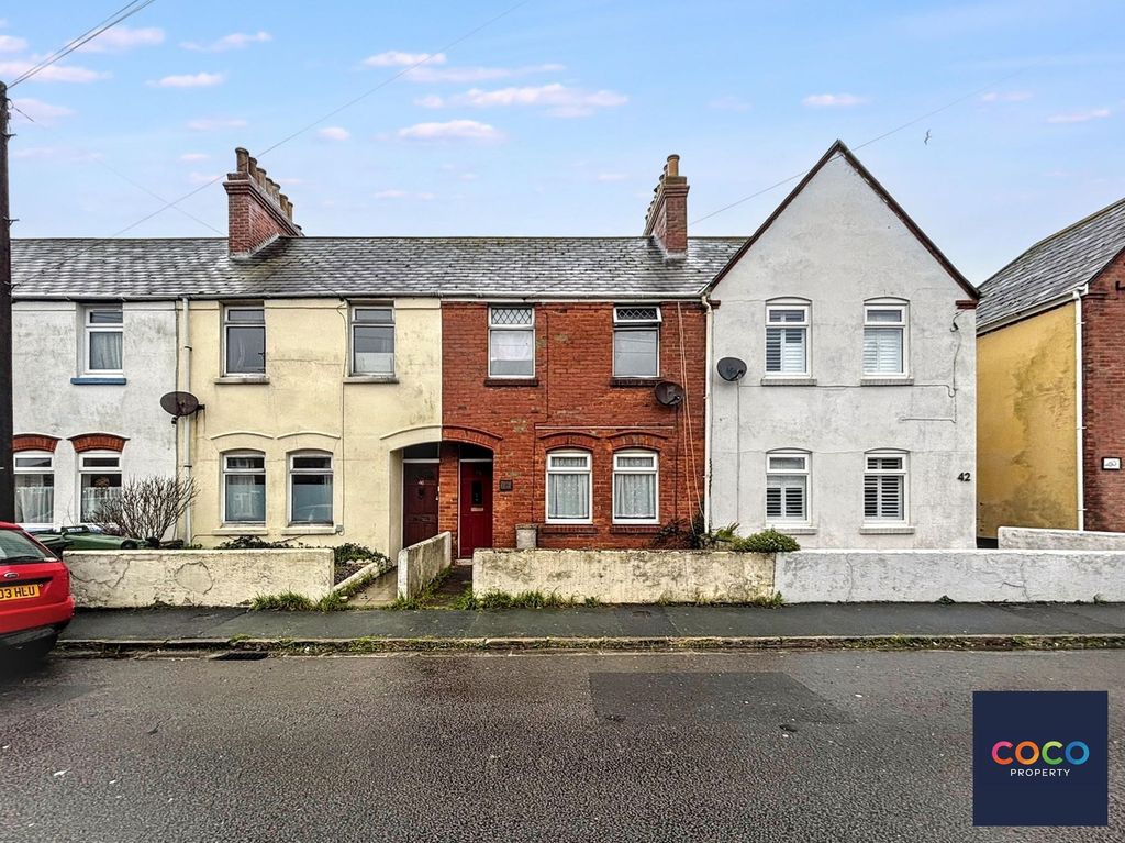 Property photo 1 of 13 Front