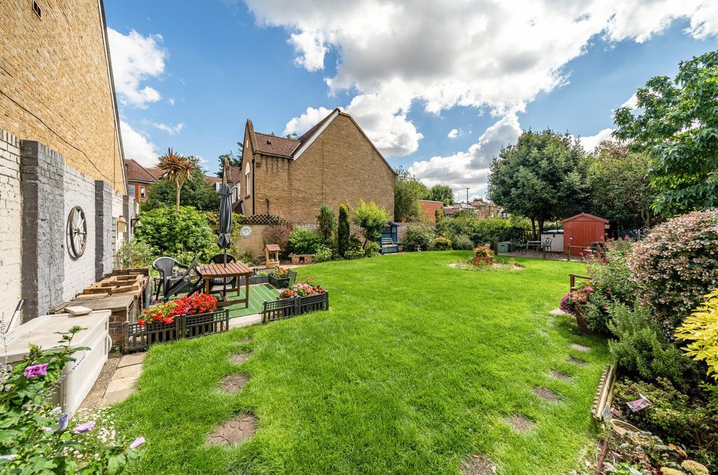 Property photo 1 of 7 Picture No. 26