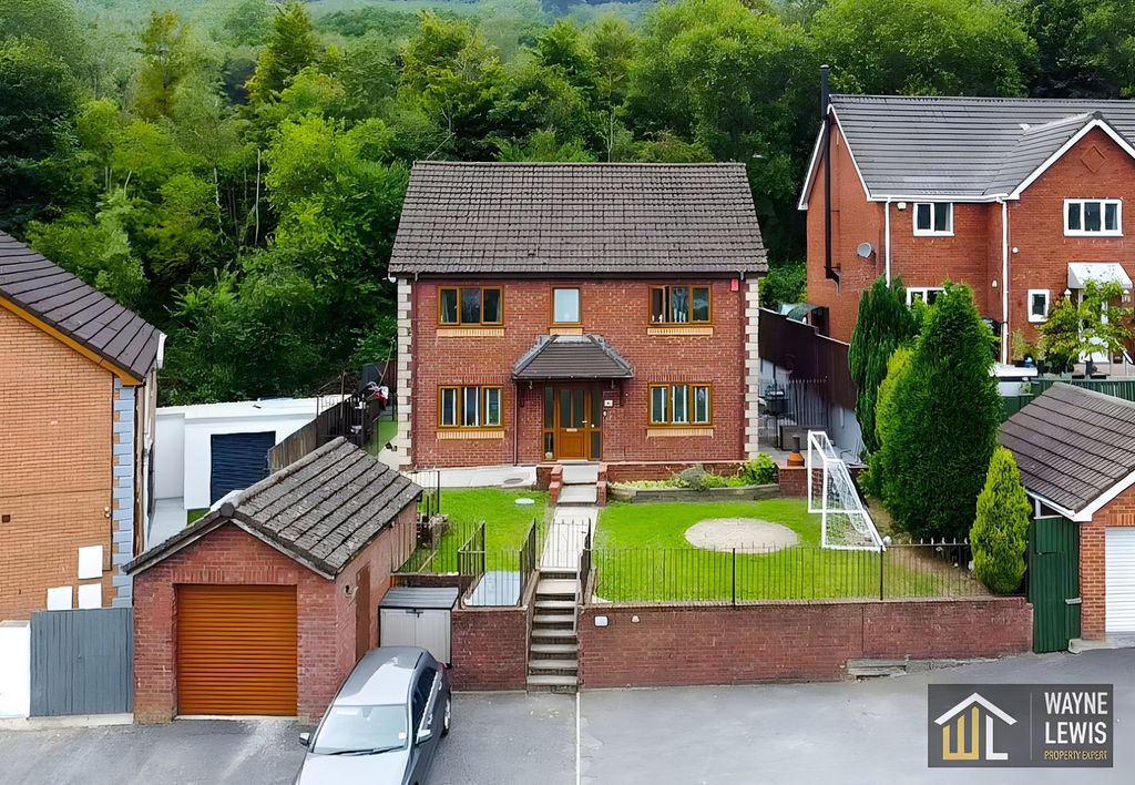 Property photo 1 of 45