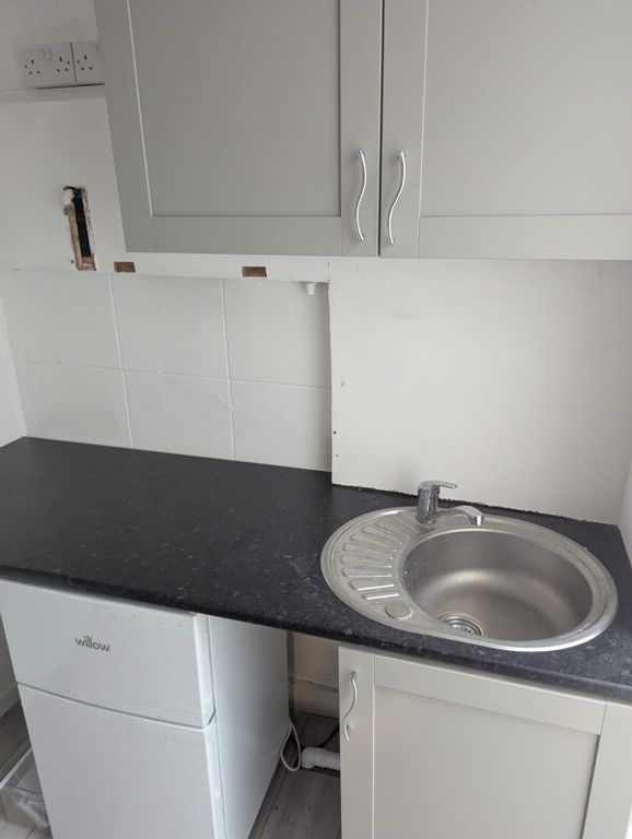 Property photo 2 of 3