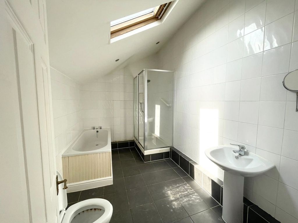 Property photo 3 of 9 Picture No. 02