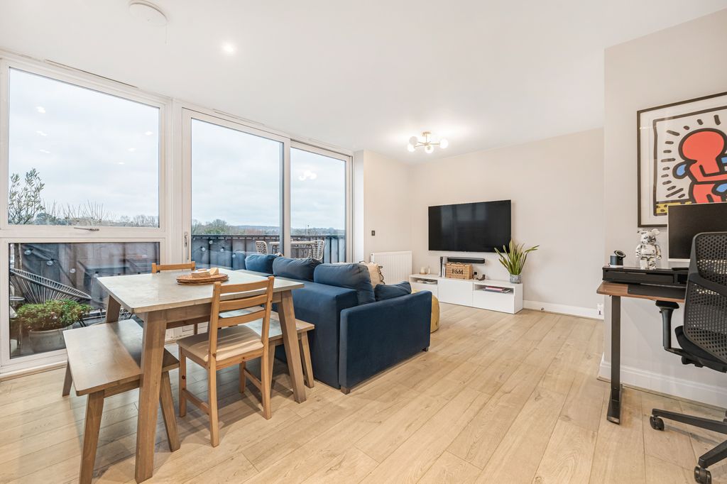 Property photo 1 of 22