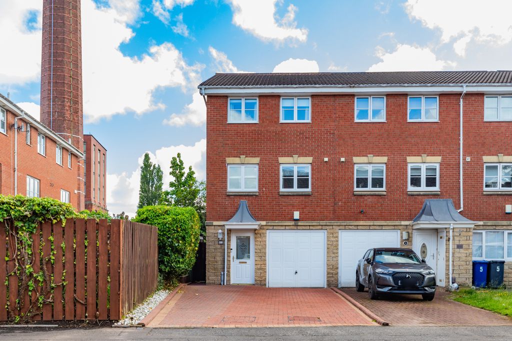 Property photo 1 of 32 1 Raeburn Avenue Paisley 3L-38