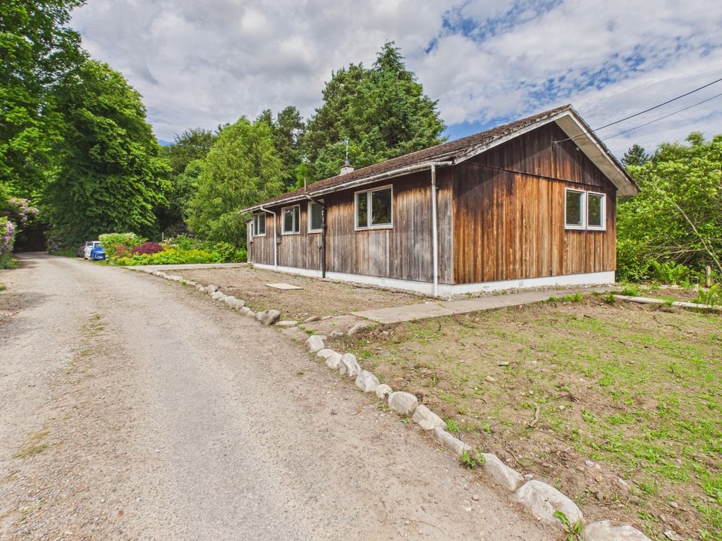 Property photo 1 of 27